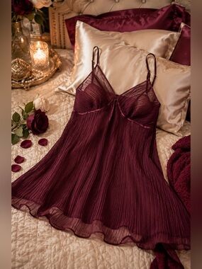 Cacique Burgundy Babydoll Chemise Sheer Pleated Lingerie Plus Size 14/16